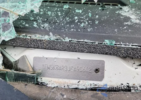 2018 Ford Explorer Police Interceptor z USA, uszkodzony, nr VIN 1FM5K8AR3JGA90602